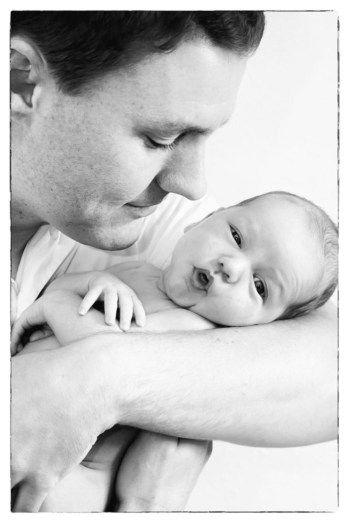 baby-newborn-boy-dad-location-home-pretoria-johannesburg-photographer-georgina-voigt-photography (2)