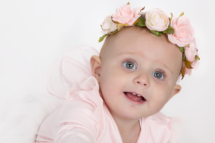baby-girl-pink-flowers-randburg-photographer-georgina-voigt-photography